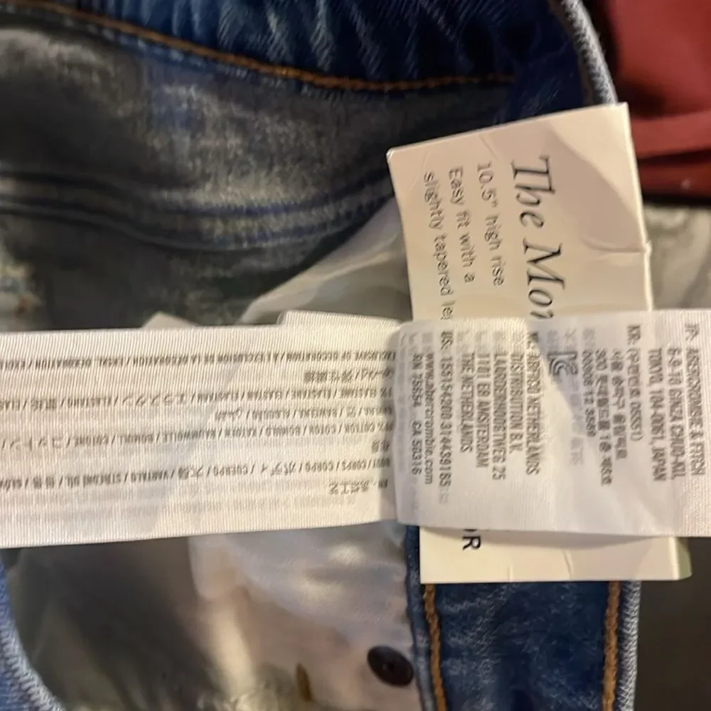 Abercrombie & Fitch high-rise Mom, jeans and long sleeve shirt bundle NWT